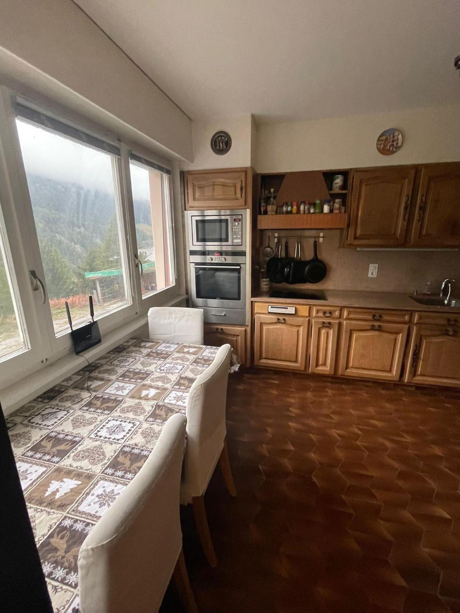 Les Nis Apartment Bourg-Saint-Pierre Exterior foto